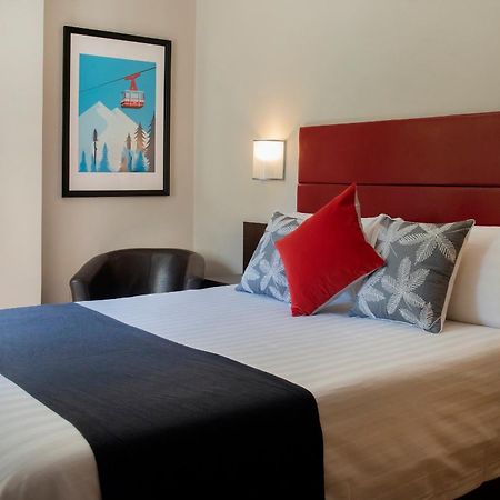 Hotel Palarine Erts Bilik gambar