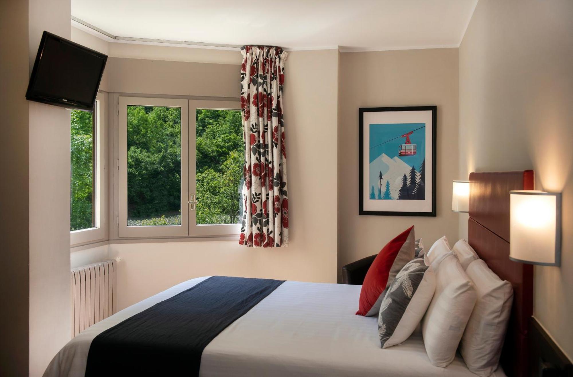 Hotel Palarine Erts Bilik gambar